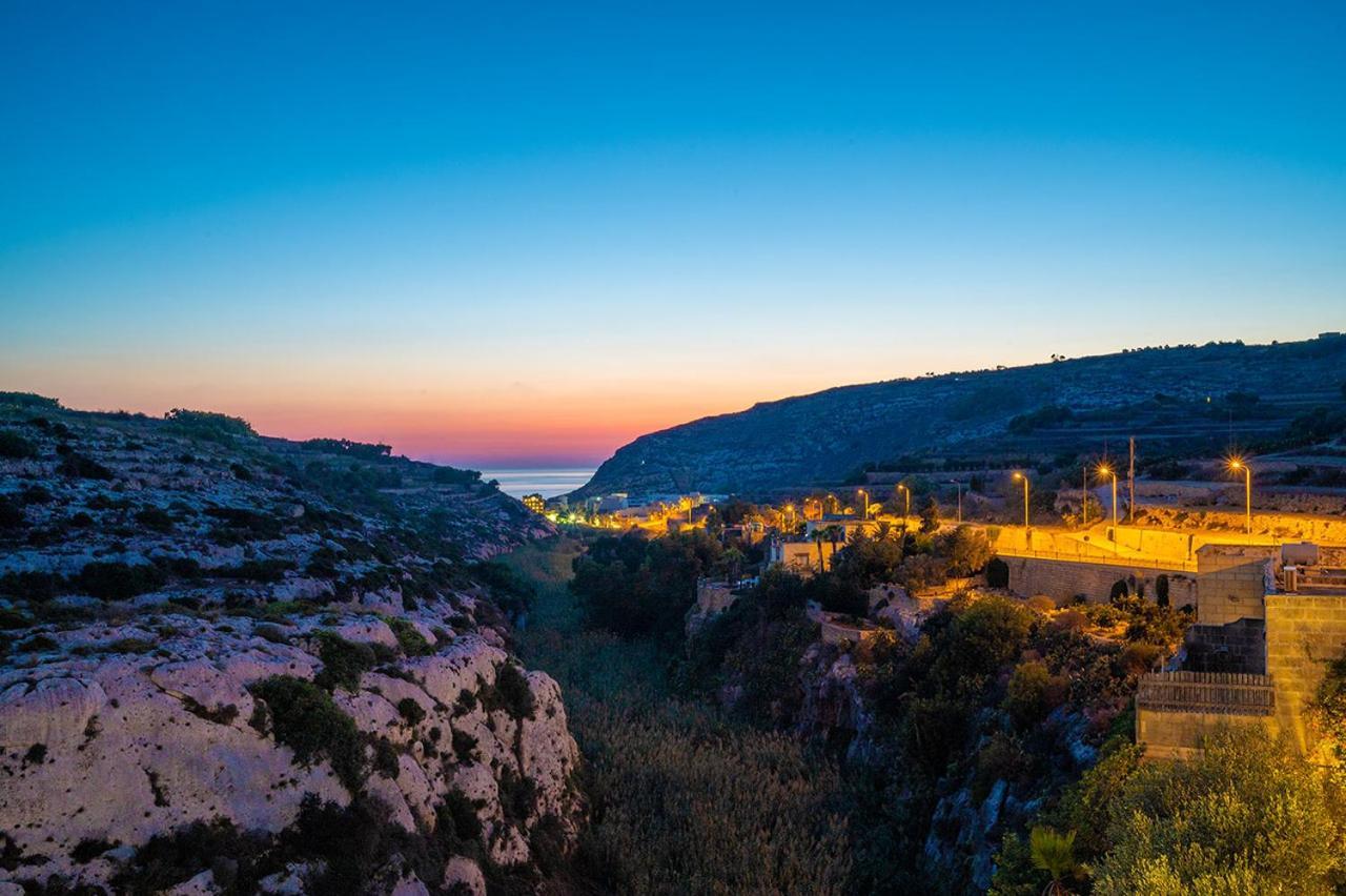 Viewpoint Boutique Living Hotel Xlendi Ngoại thất bức ảnh