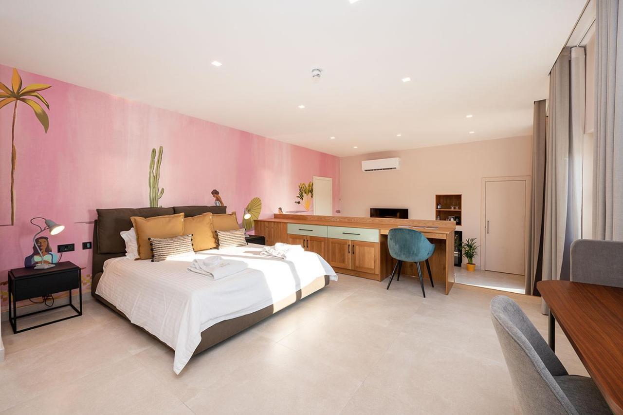 Viewpoint Boutique Living Hotel Xlendi Ngoại thất bức ảnh