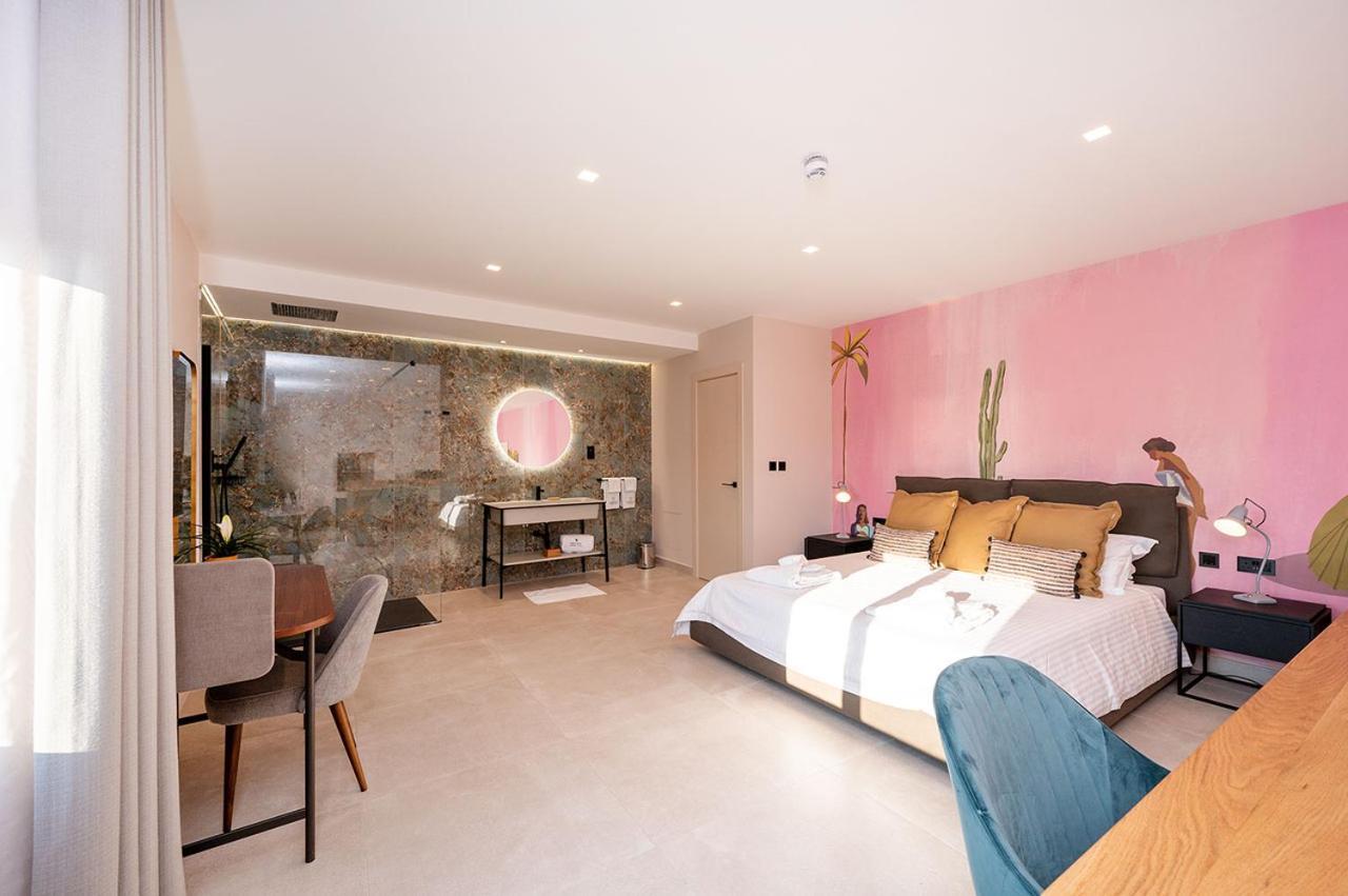Viewpoint Boutique Living Hotel Xlendi Ngoại thất bức ảnh