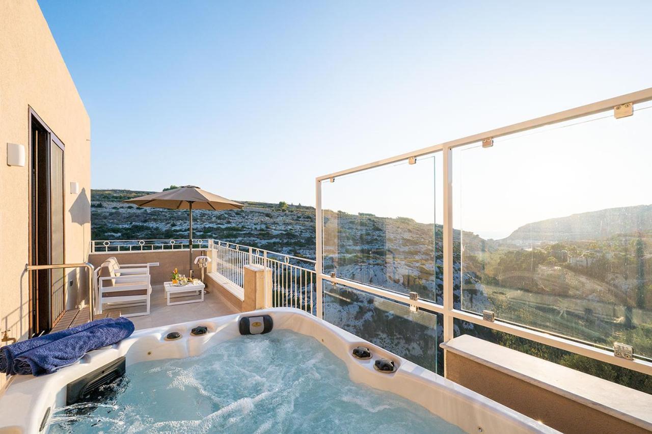 Viewpoint Boutique Living Hotel Xlendi Ngoại thất bức ảnh
