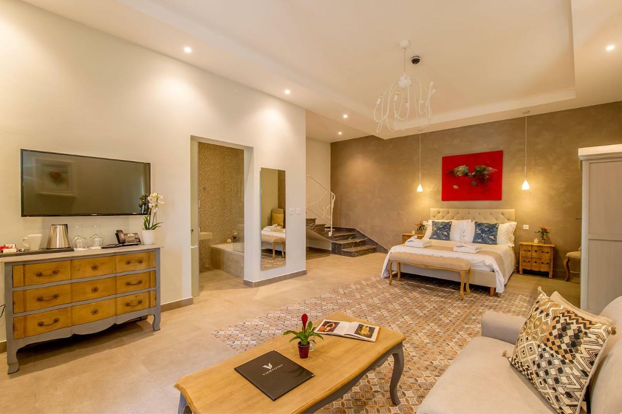 Viewpoint Boutique Living Hotel Xlendi Ngoại thất bức ảnh