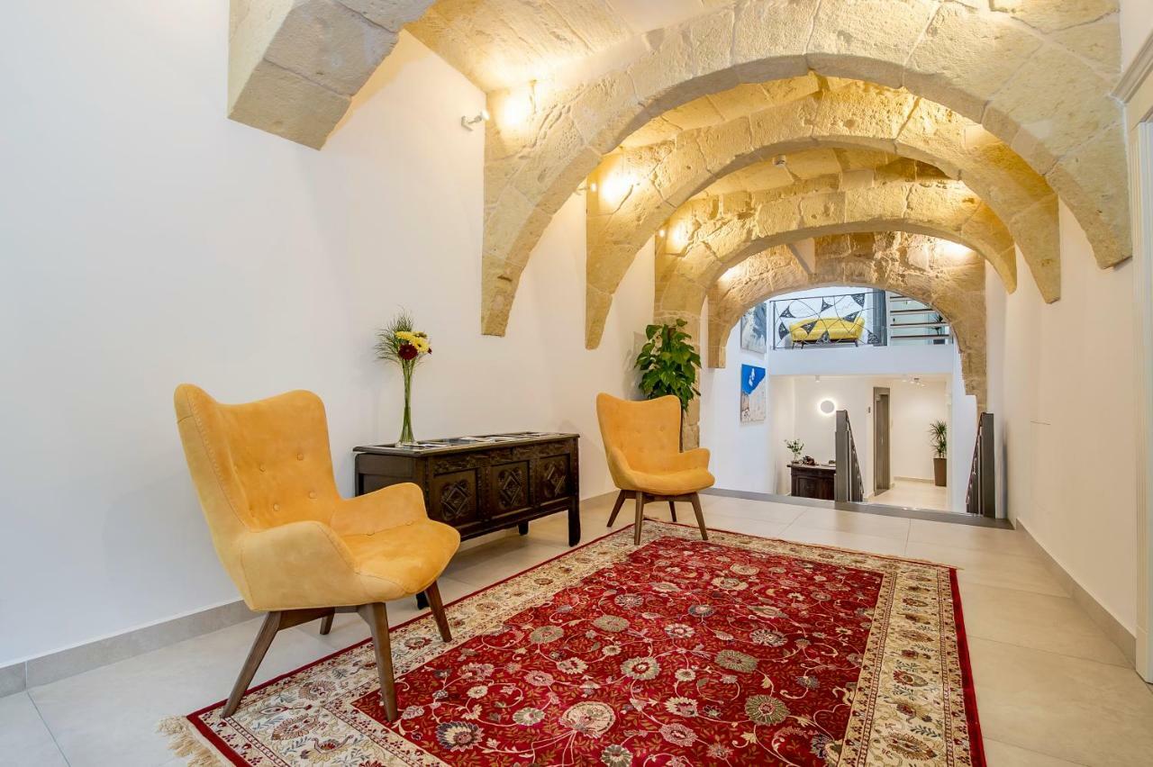 Viewpoint Boutique Living Hotel Xlendi Ngoại thất bức ảnh